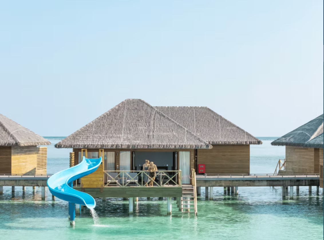 Lagoon suite with slide